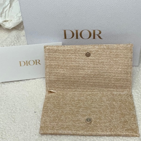 NWOT Dior Raffia Bag from Dior Beauty - Picture 3 of 7